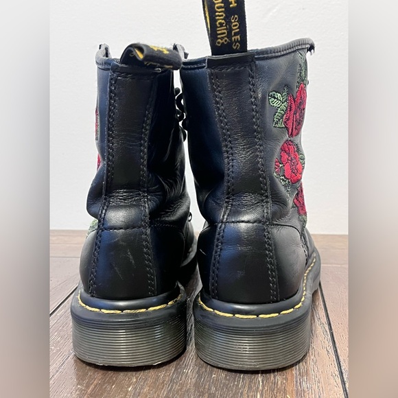 Dr. Martens 1460 Vonda Embroidered Rose Boots Womens size 6 - Picture 8 of 11